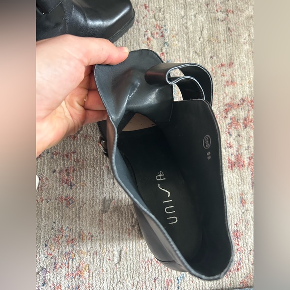 Unisa Leather Ankle Bootie - Picture 8 of 14